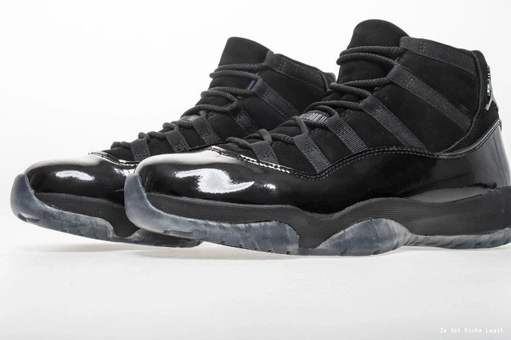 Jordan 378037-005 Air Retro Gown and 11 Cap 1118